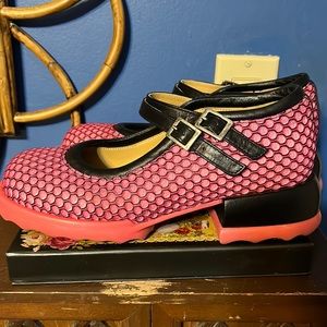 Fluevog Unity Aimee Pink & Black Double Buckle Shoe